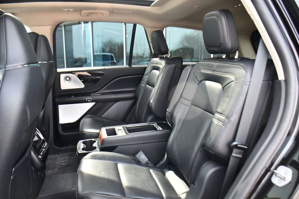 Used 2022 Lincoln Aviator Reserve w/ Equipment Group 201A image 23