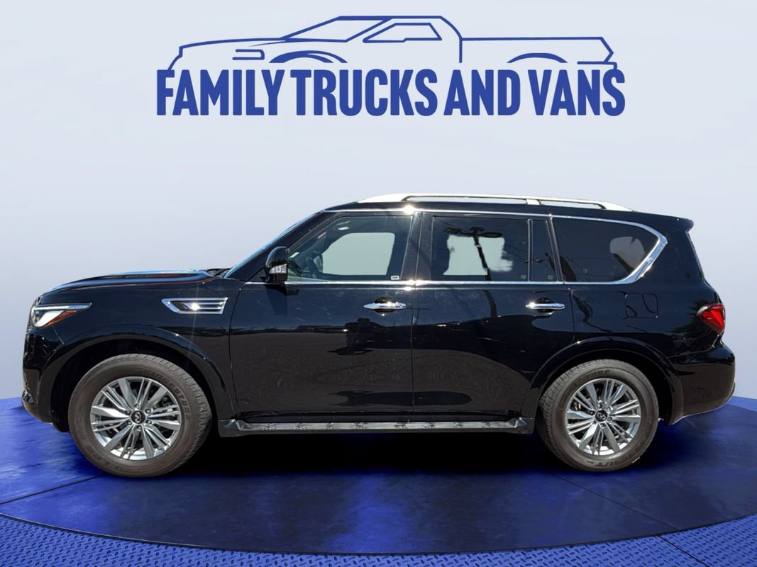 Used 2024 INFINITI QX80 Luxe AWD/4WD image 2