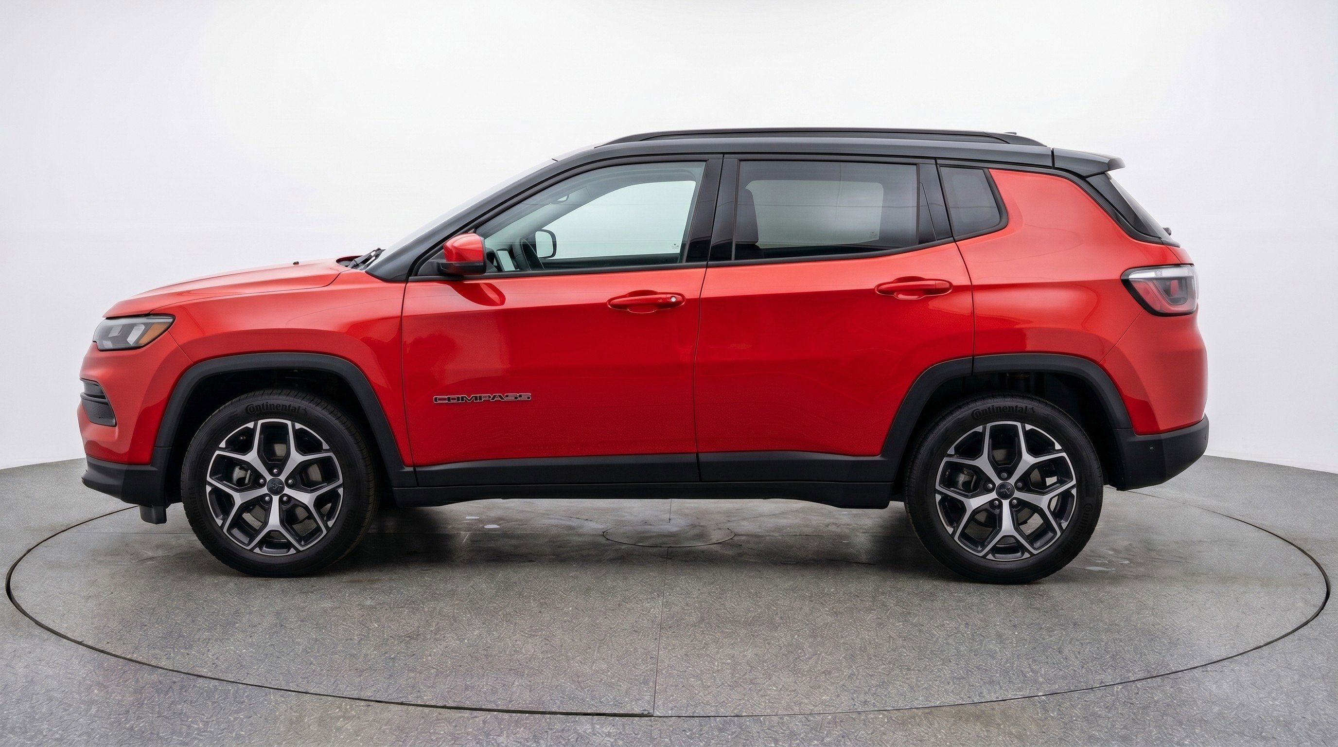 Used 2025 Jeep Compass Limited AWD/4WD image 5