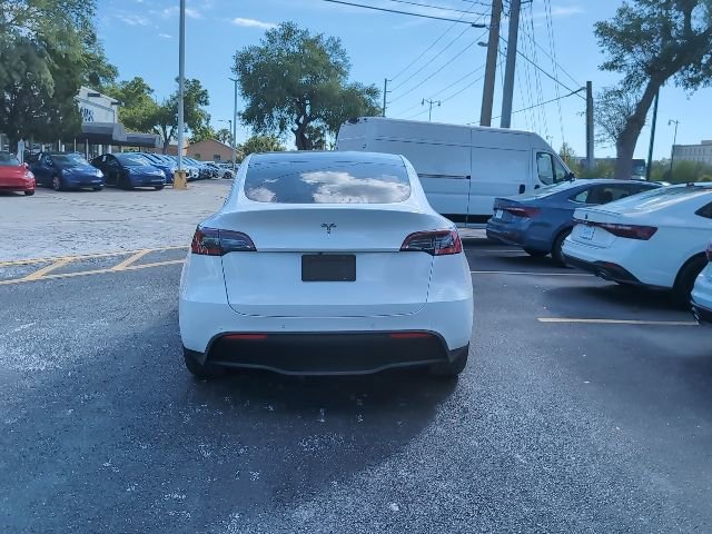 Used 2021 Tesla Model Y 2WD image 6