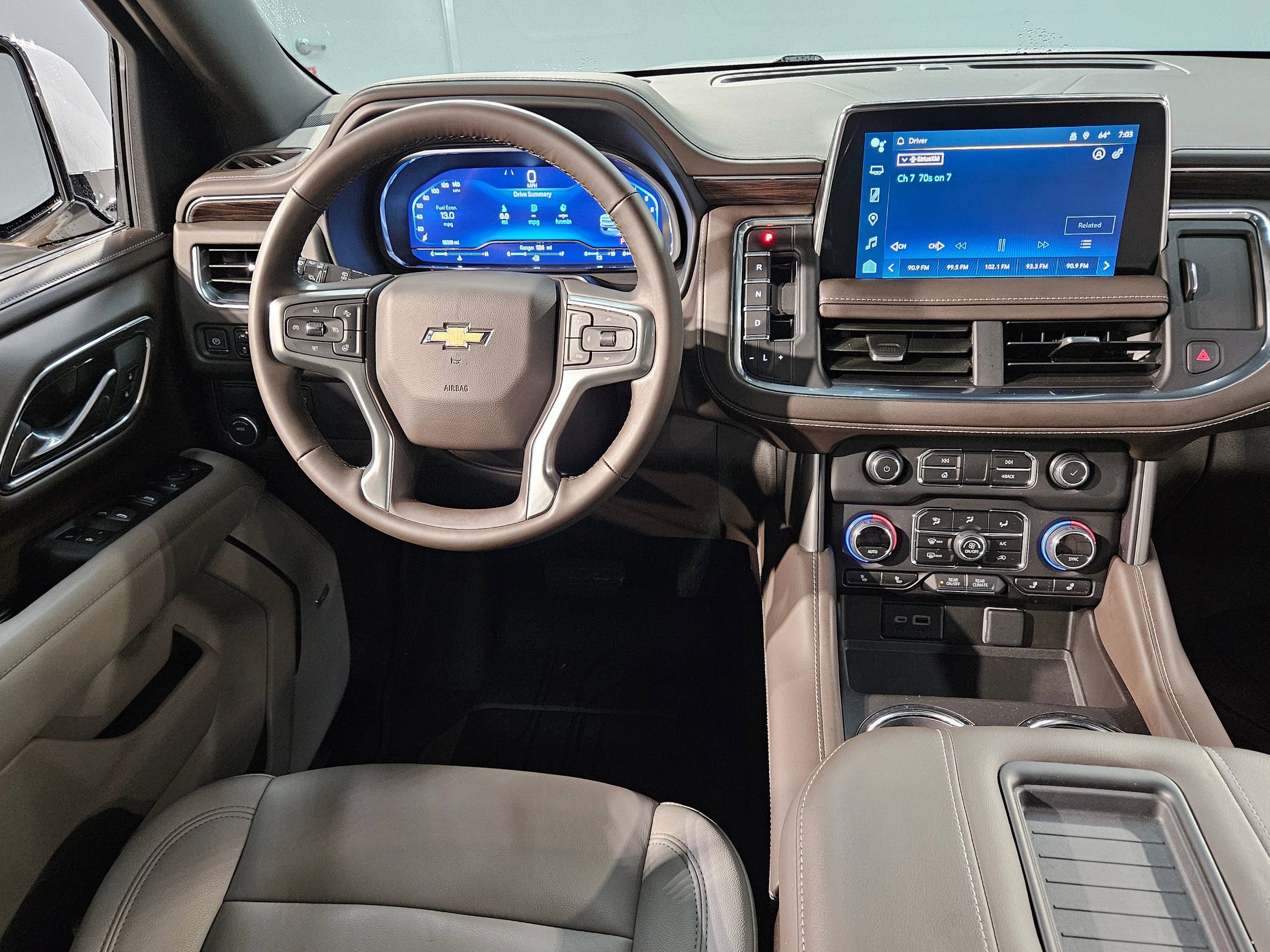 Used 2023 Chevrolet Tahoe LT w/ Luxury Package image 9