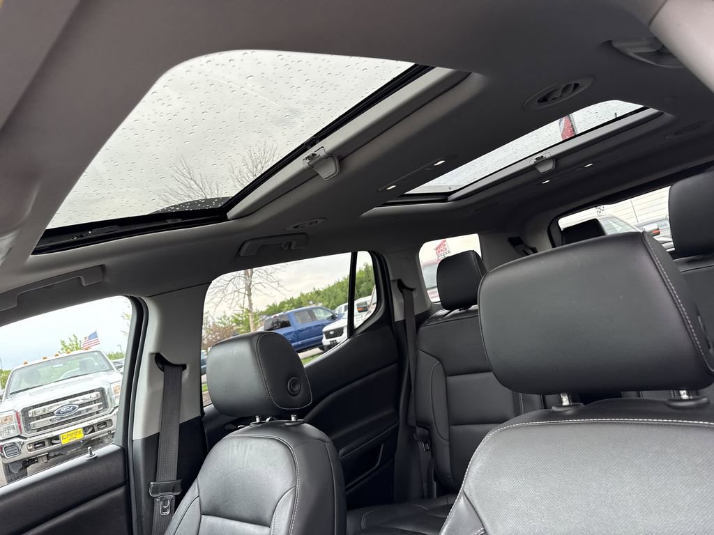 Used 2017 GMC Acadia SLT AWD/4WD image 26