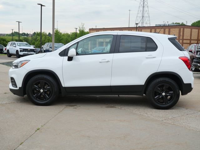 Used 2020 Chevrolet Trax LS w/ Tint and Cruise Package FWD image 4