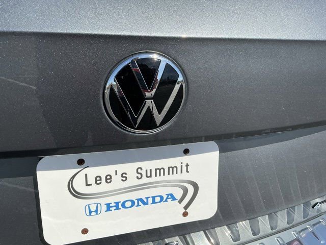 Used 2022 Volkswagen Taos SE image 5