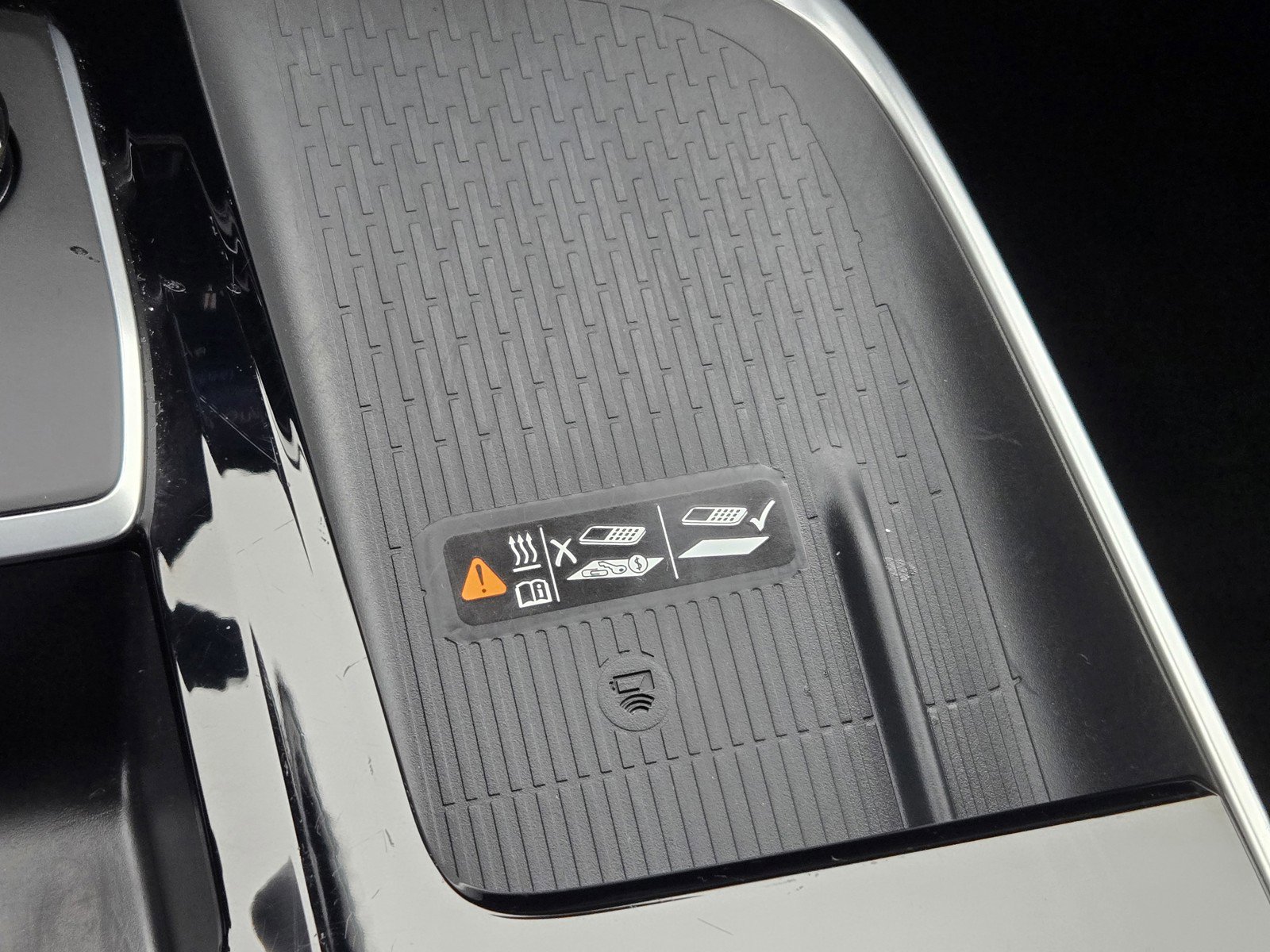 Certified 2025 Buick Enclave Sport Touring image 22