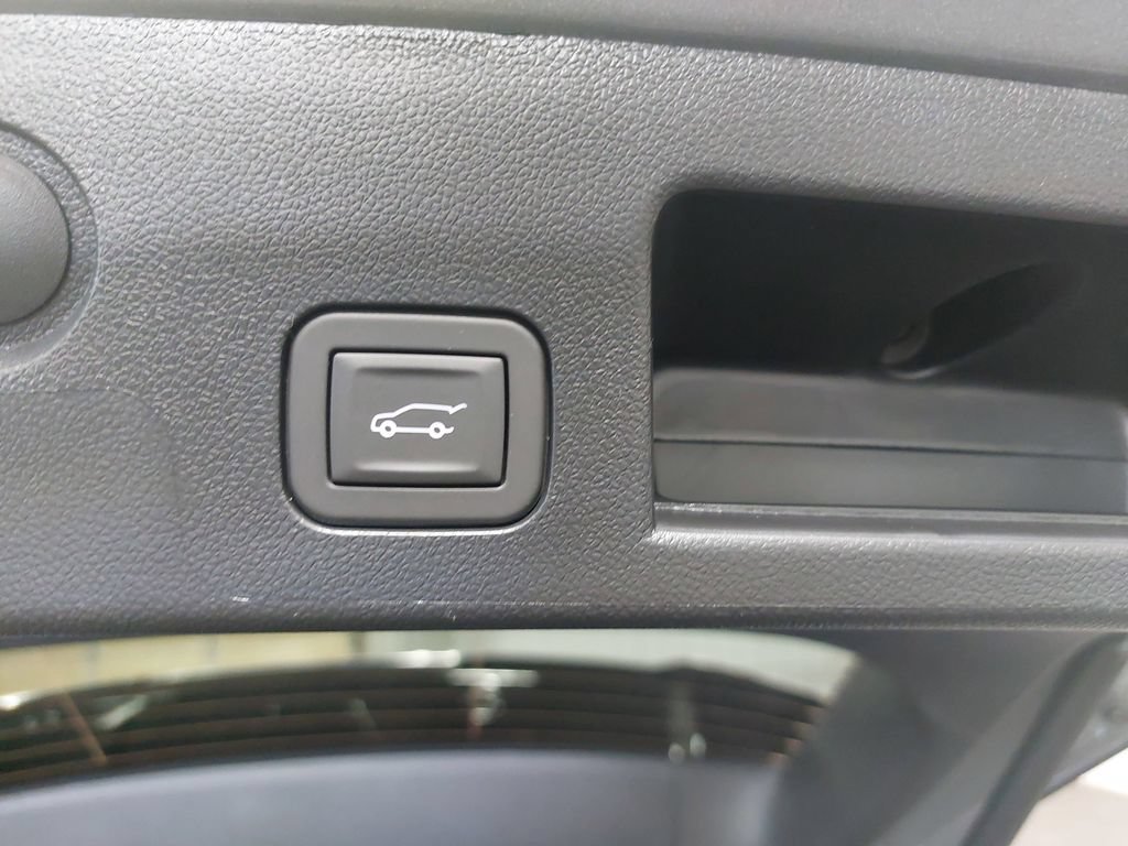 New 2026 GMC Terrain Elevation w/ Elevation Premium Package FWD image 13