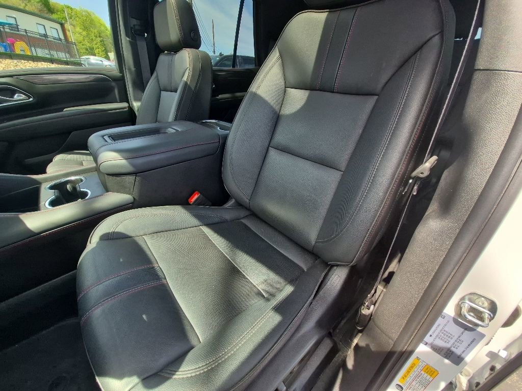 Used 2023 Chevrolet Tahoe RST w/ Luxury Package AWD/4WD image 11