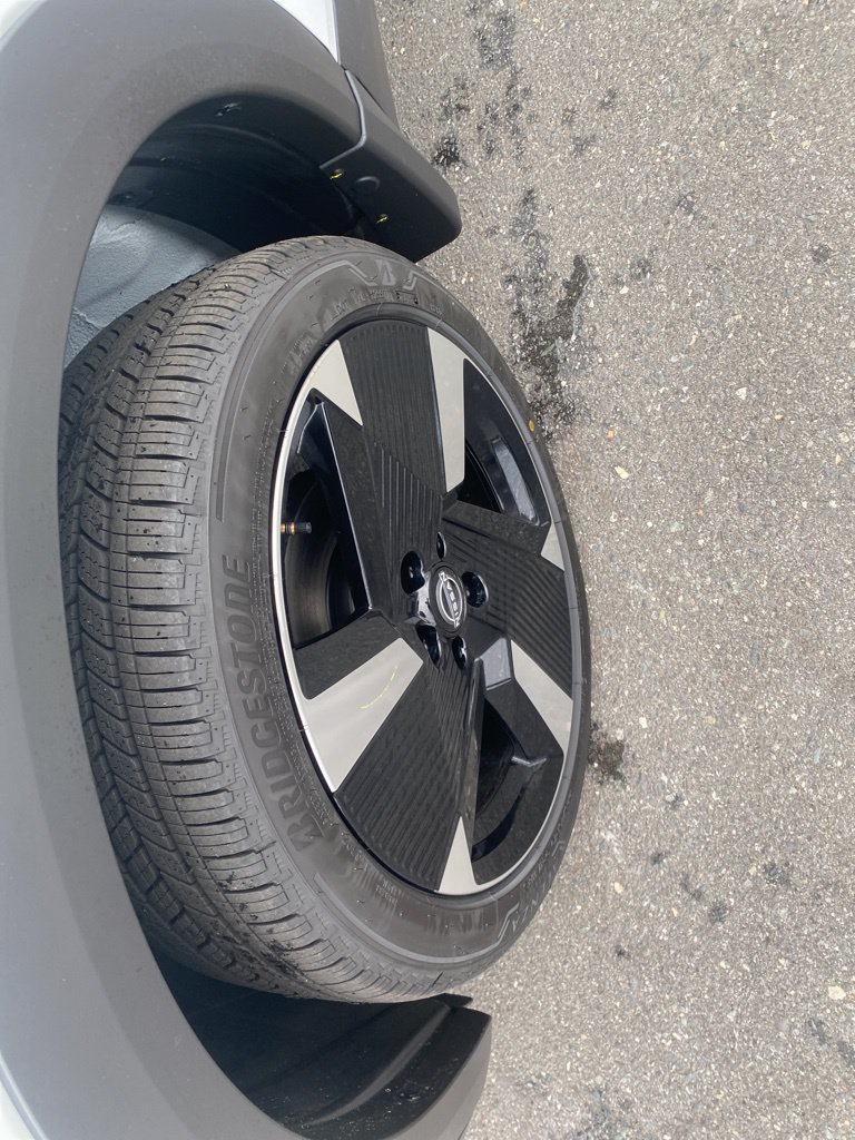 New 2026 Nissan Kicks SR w/ SR Premium Package FWD image 11