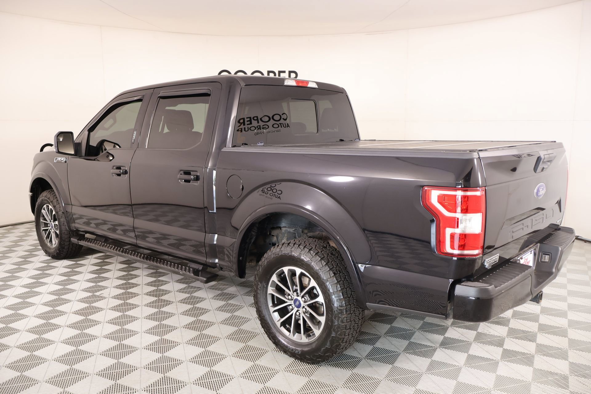 Used 2019 Ford F150 XLT w/ Equipment Group 302A Luxury AWD/4WD image 24