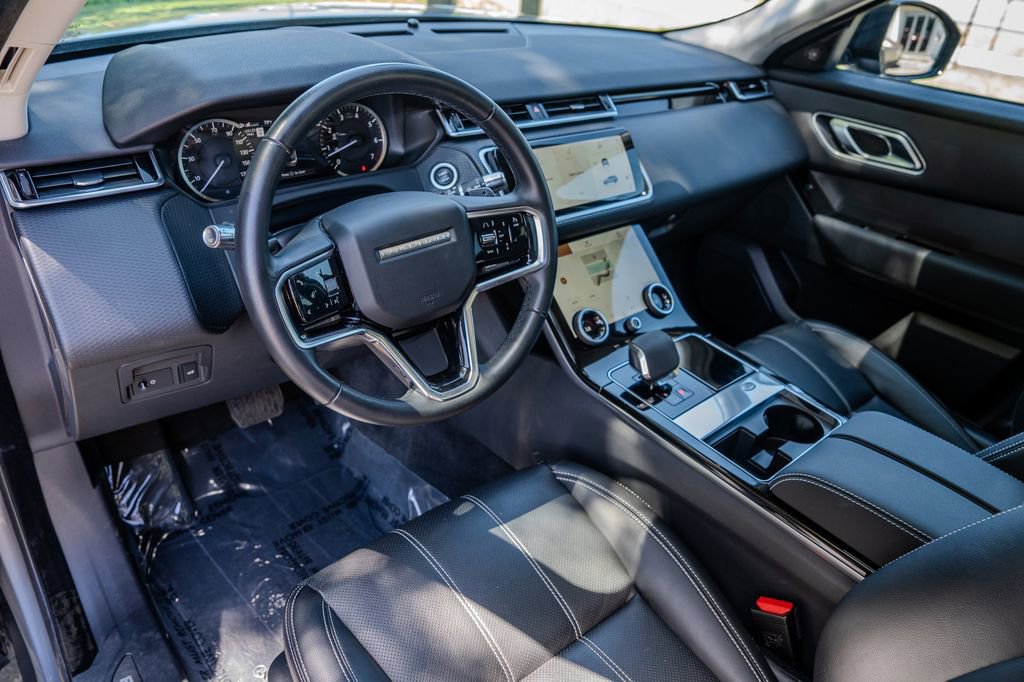 Used 2023 Land Rover Range Rover Velar S image 4