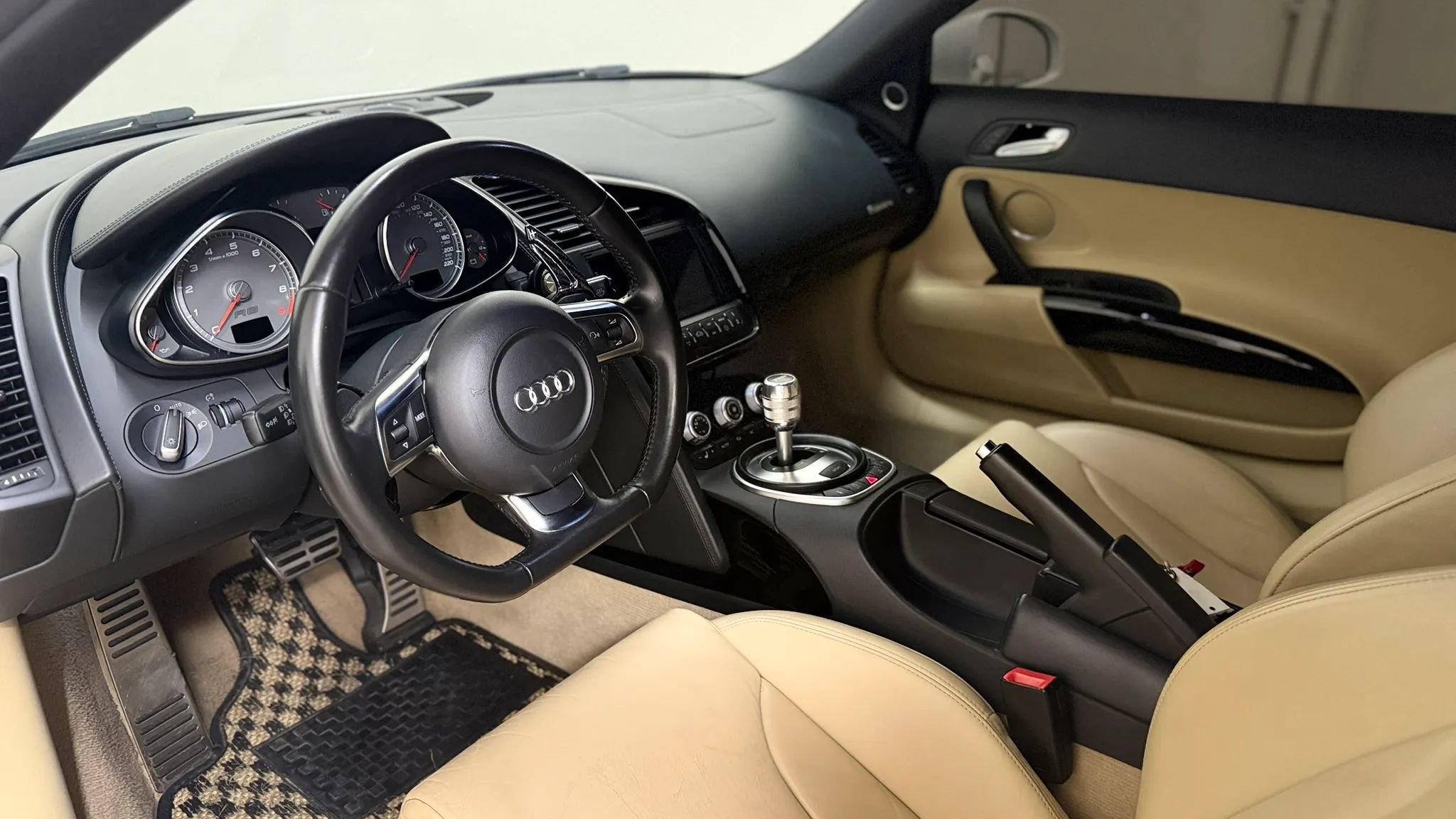 Used 2012 Audi R8 V8 AWD/4WD image 12