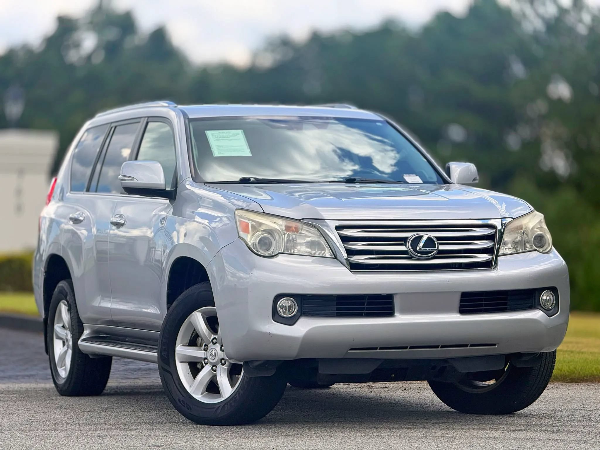 Used 2011 Lexus GX 460 AWD/4WD image 4