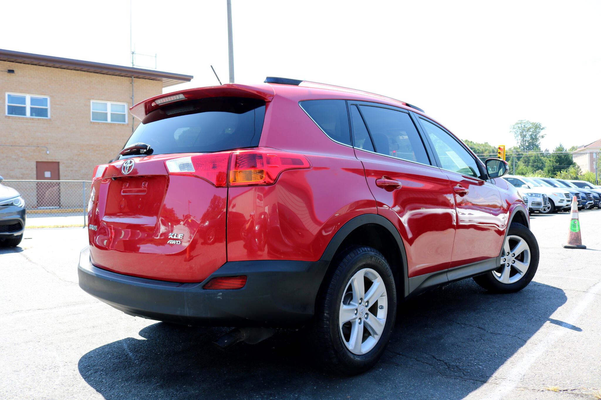 Used 2013 Toyota RAV4 XLE image 2