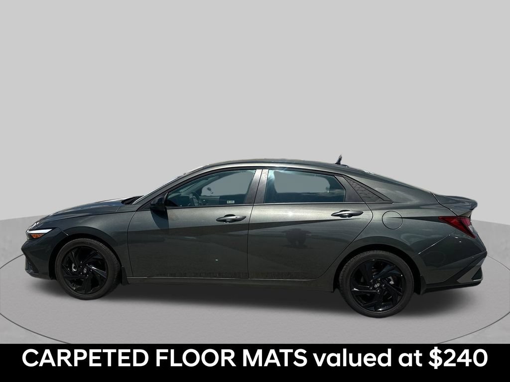 Used 2026 Hyundai Elantra Sport FWD image 2
