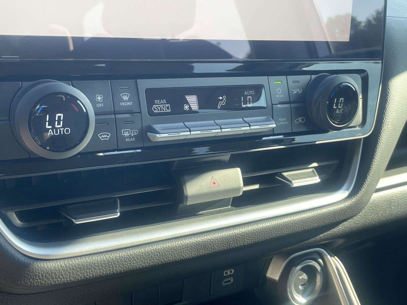 Used 2025 Toyota Grand Highlander FWD image 16
