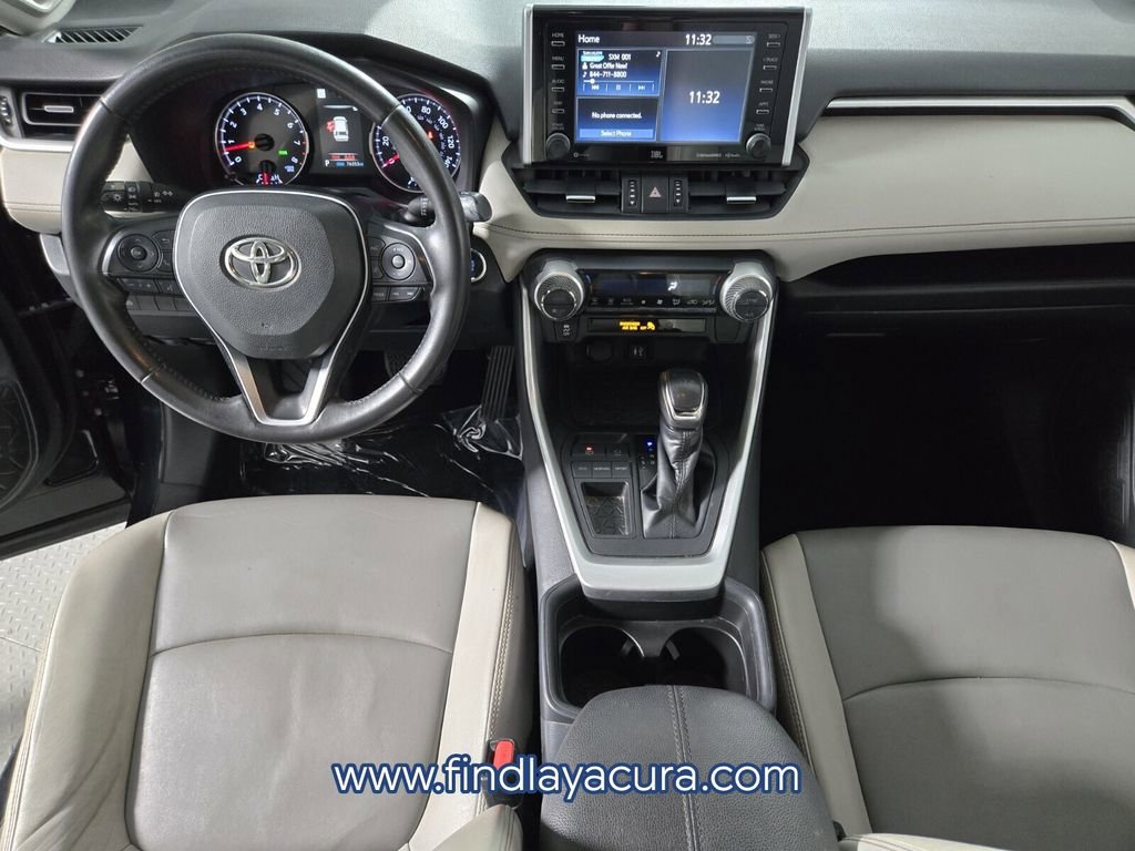 Used 2019 Toyota RAV4 XLE Premium w/ Carpet Mat Package image 15
