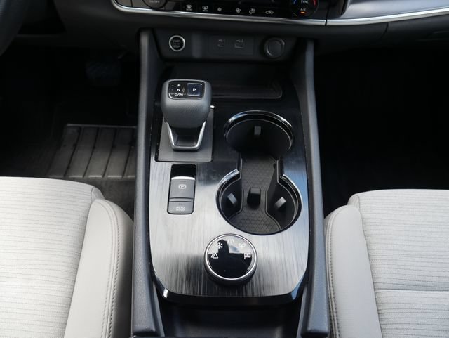 Used 2021 Nissan Rogue SV AWD/4WD image 19