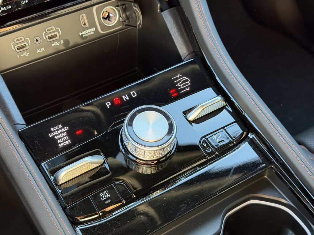 New 2025 Jeep Grand Cherokee Summit AWD/4WD image 20