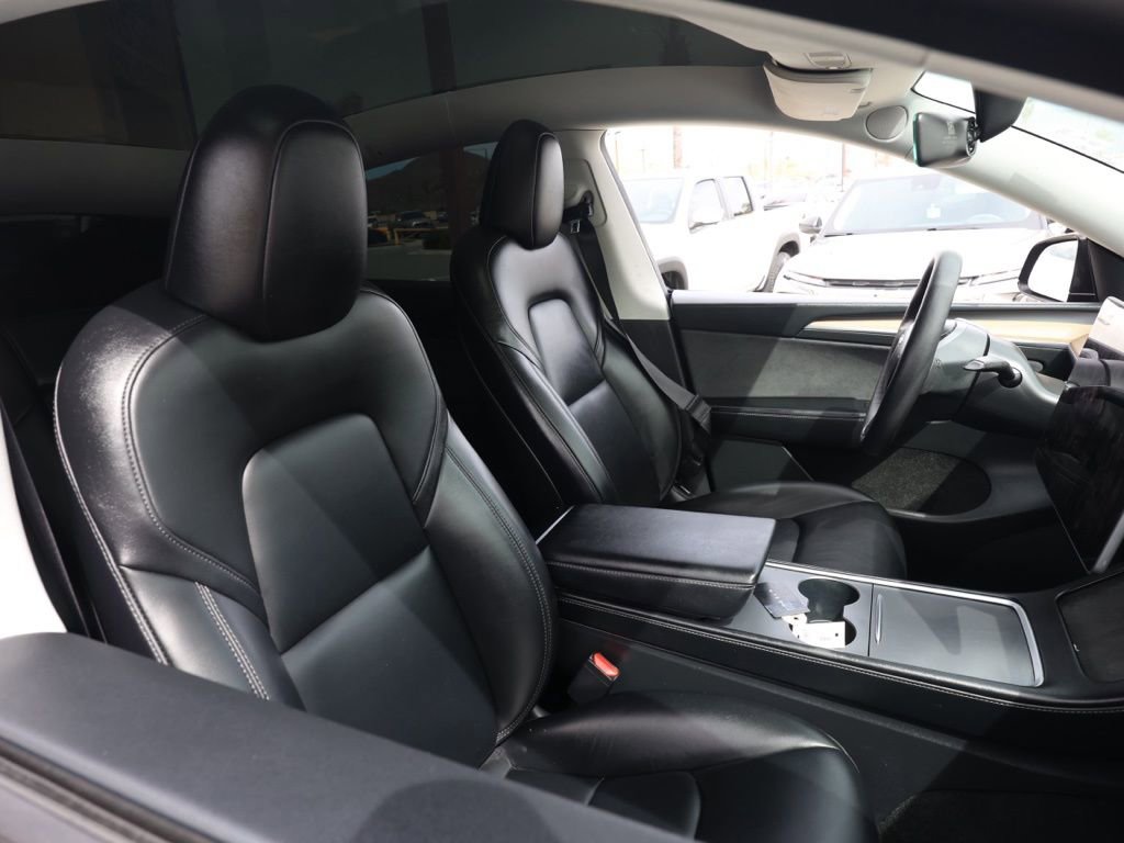 Used 2023 Tesla Model Y Long Range image 21