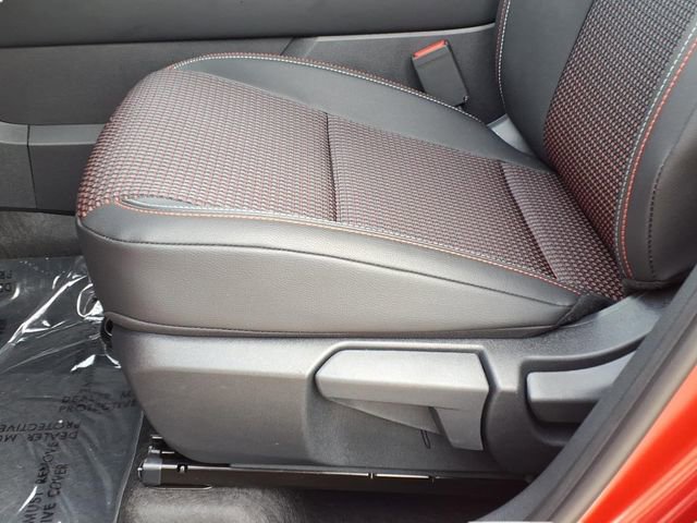 Used 2026 Nissan Kicks SR FWD image 9