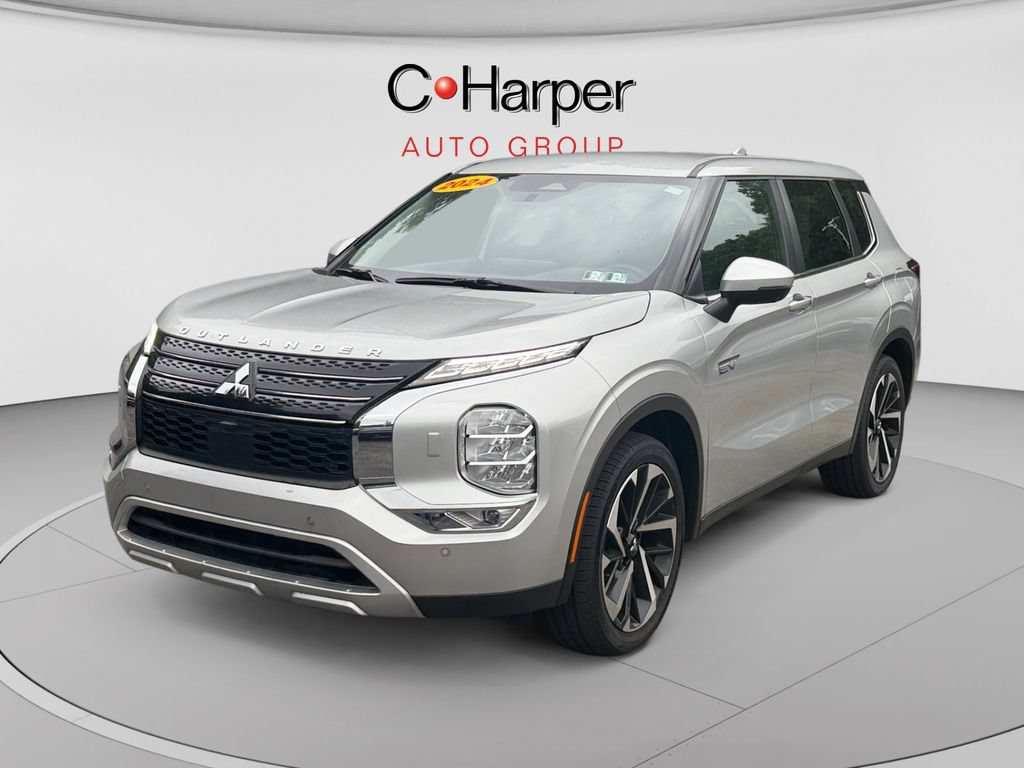 Used 2024 Mitsubishi Outlander 4WD Plug-In Hybrid image 7
