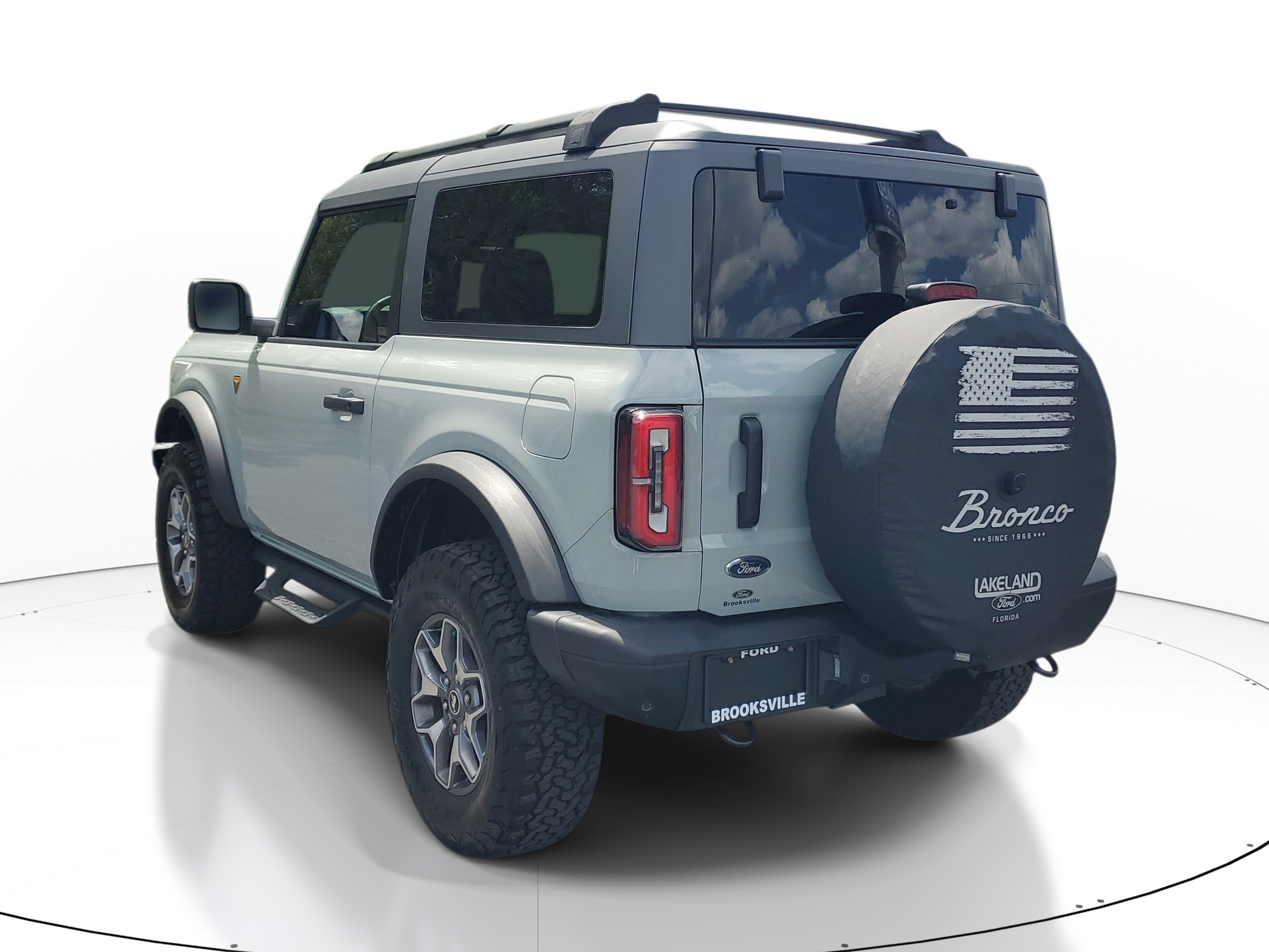 Used 2024 Ford Bronco Badlands image 4