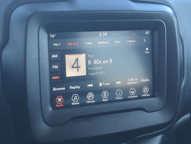 Used 2020 Jeep Renegade Latitude AWD/4WD image 17