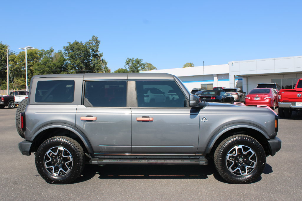 Used 2024 Ford Bronco Outer Banks AWD/4WD image 11