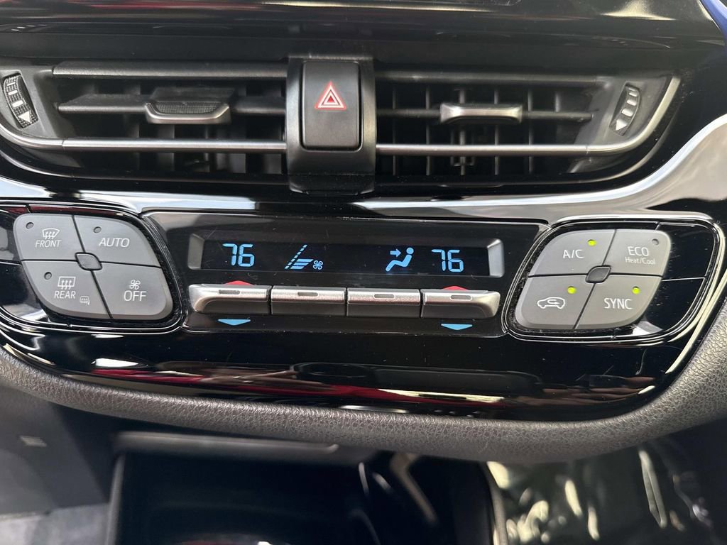 Used 2020 Toyota C-HR XLE image 31