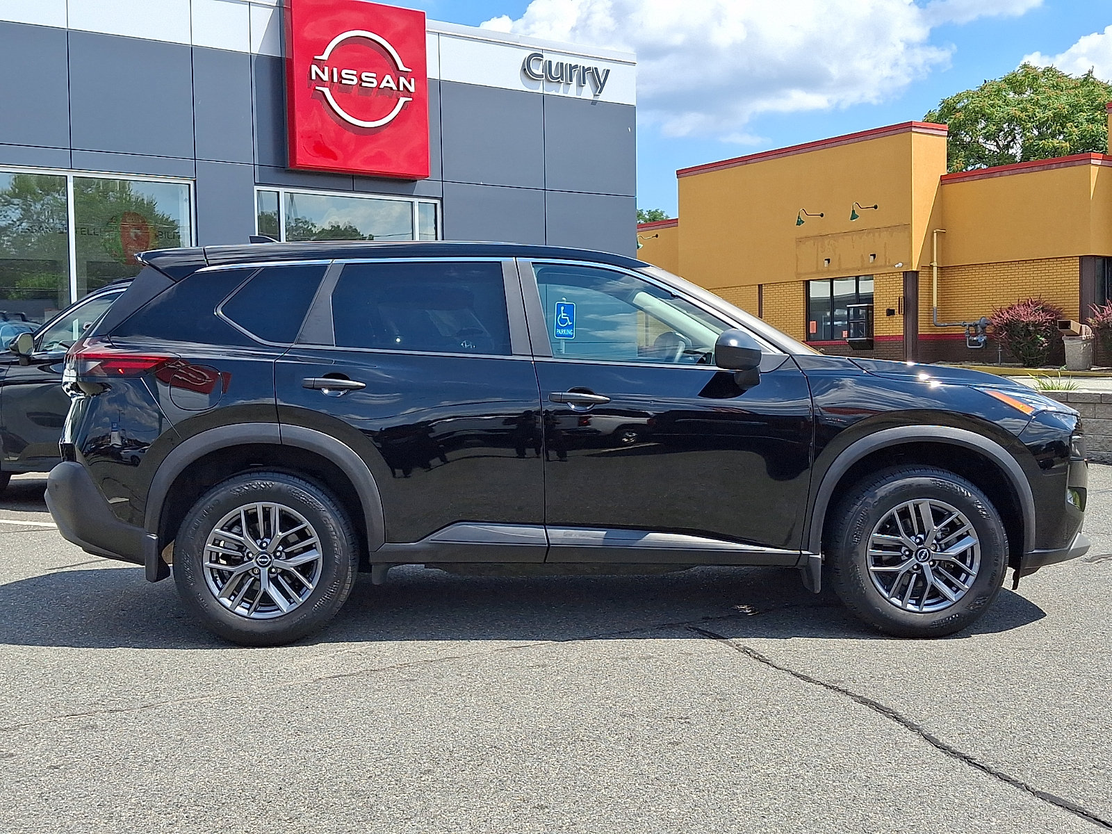 Certified 2023 Nissan Rogue S AWD/4WD image 8