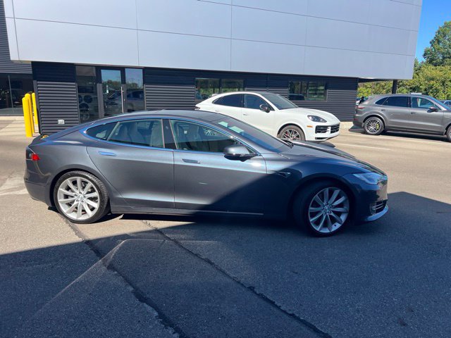 Used 2016 Tesla Model S 75D AWD/4WD image 2