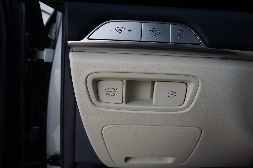 New 2025 Genesis GV80 3.5T Prestige image 13