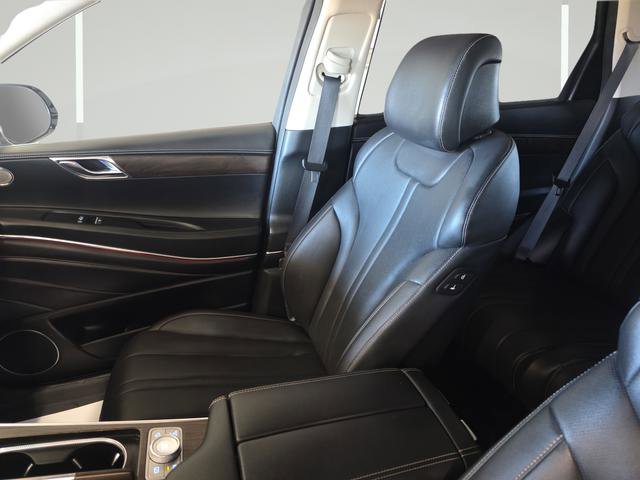 Used 2023 Genesis GV80 2.5T w/ Winter Weather Package image 23