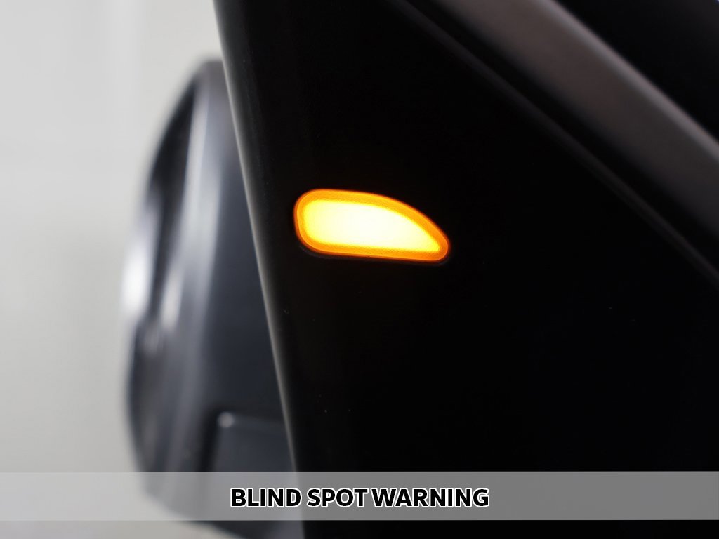 Used 2022 Nissan Rogue Sport SV image 3