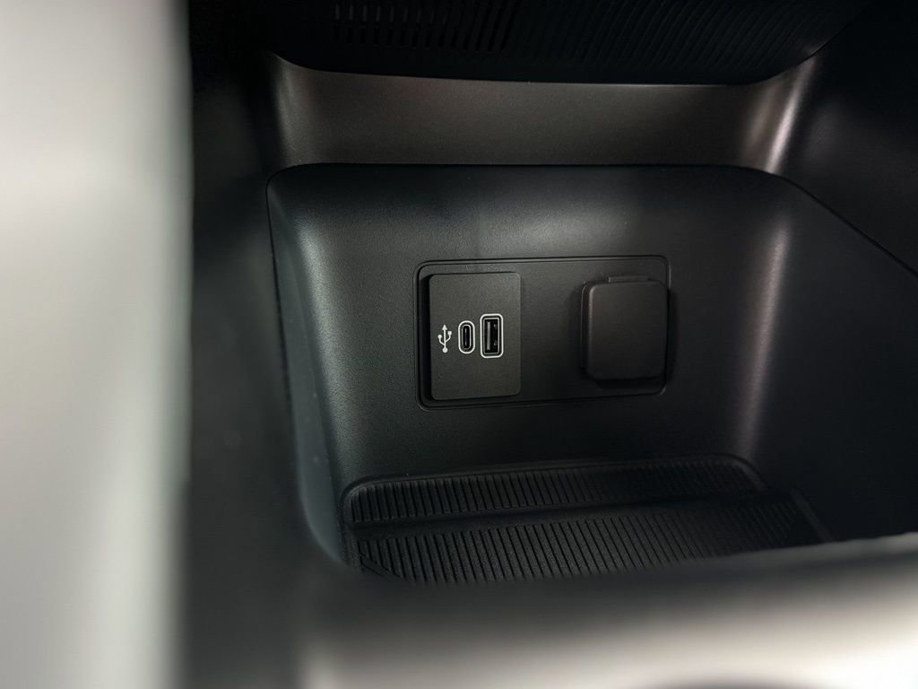 New 2026 Ford Explorer Active w/ Active Comfort Package image 46