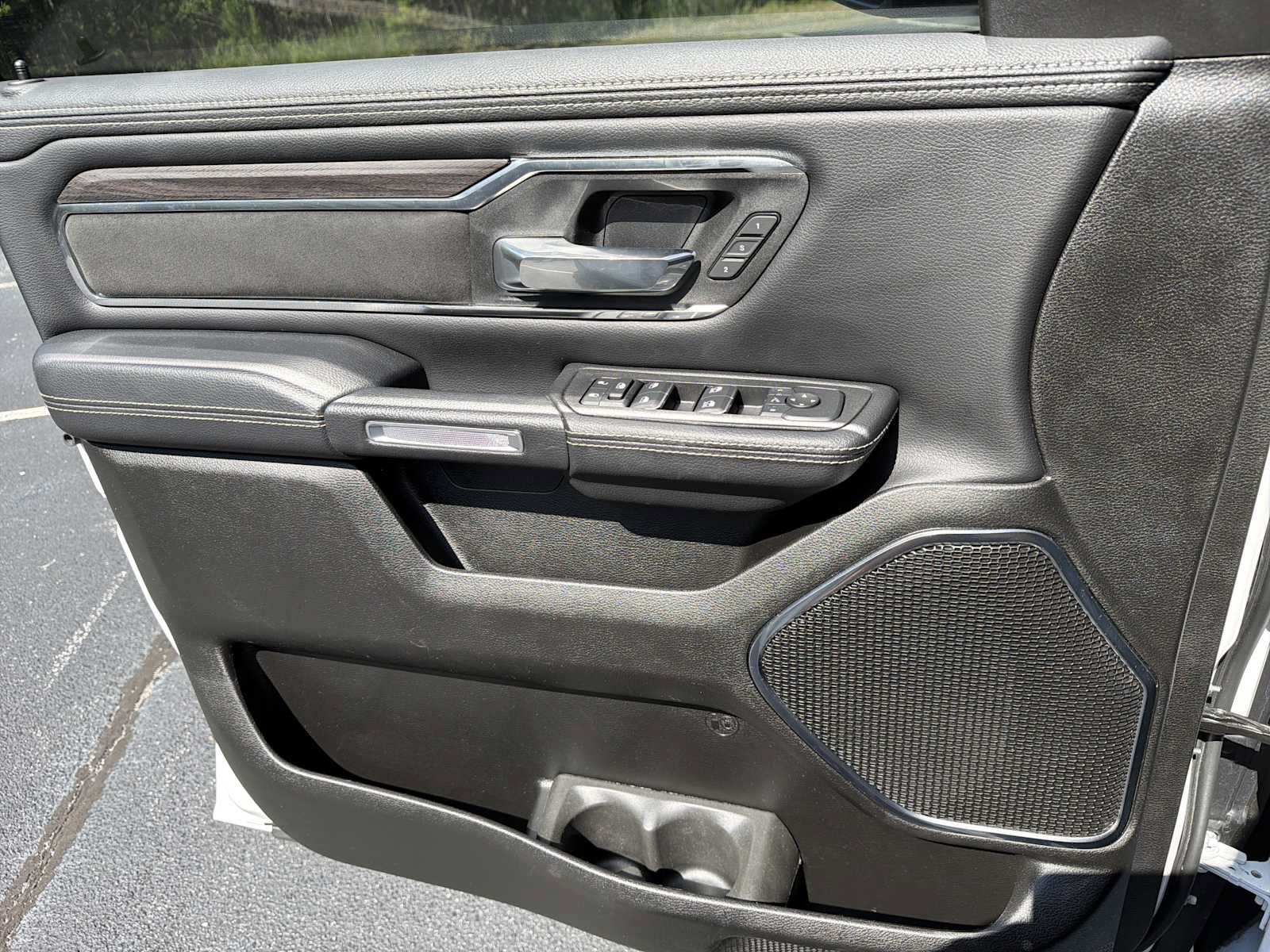 Used 2025 RAM 1500 Laramie RWD image 18