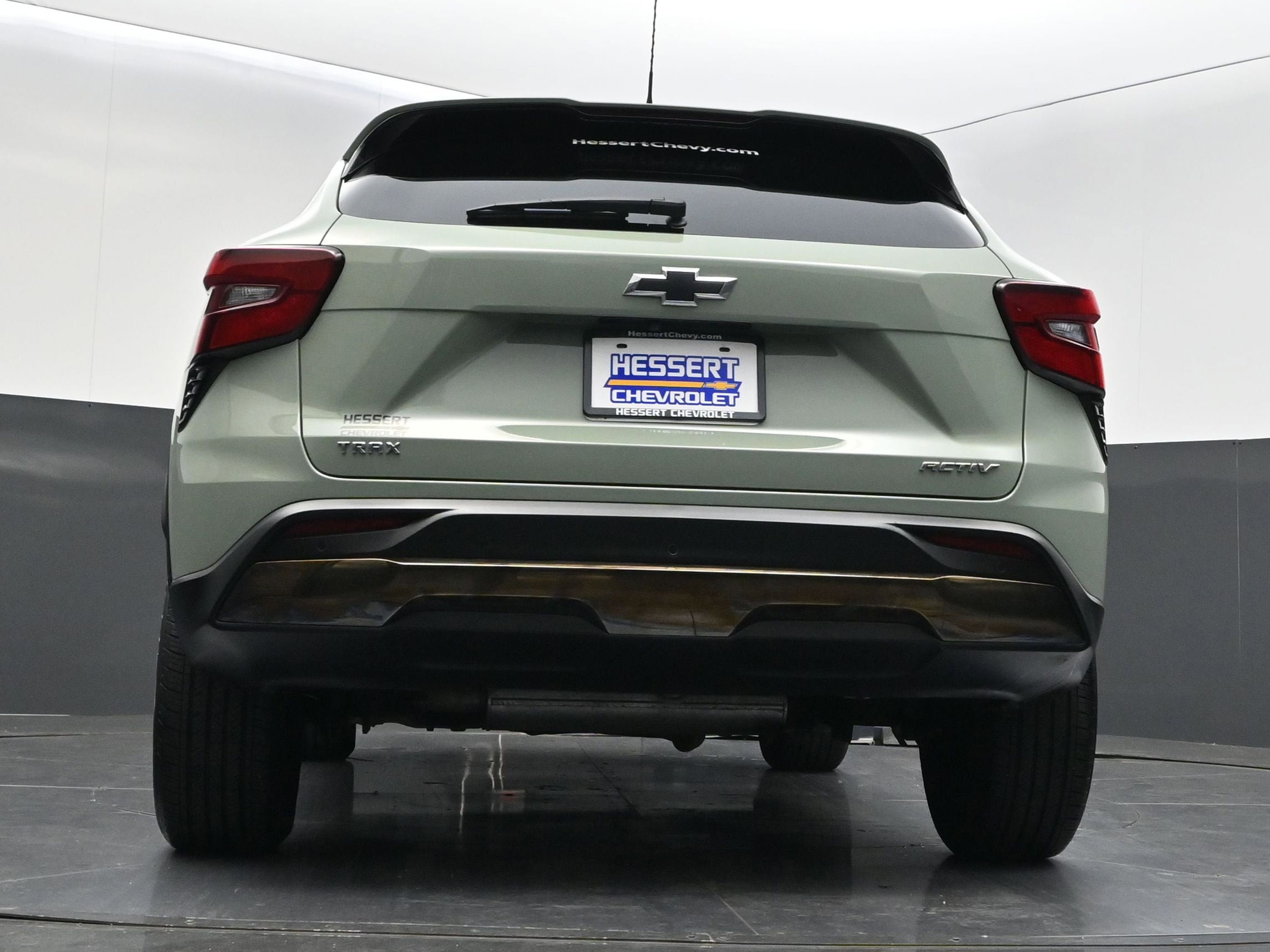Used 2024 Chevrolet Trax ACTIV w/ Sunroof Package FWD image 35