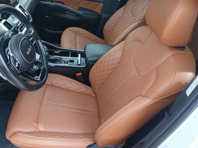 Certified 2022 Kia Sorento SX Prestige w/ Rust Color Package AWD/4WD image 11