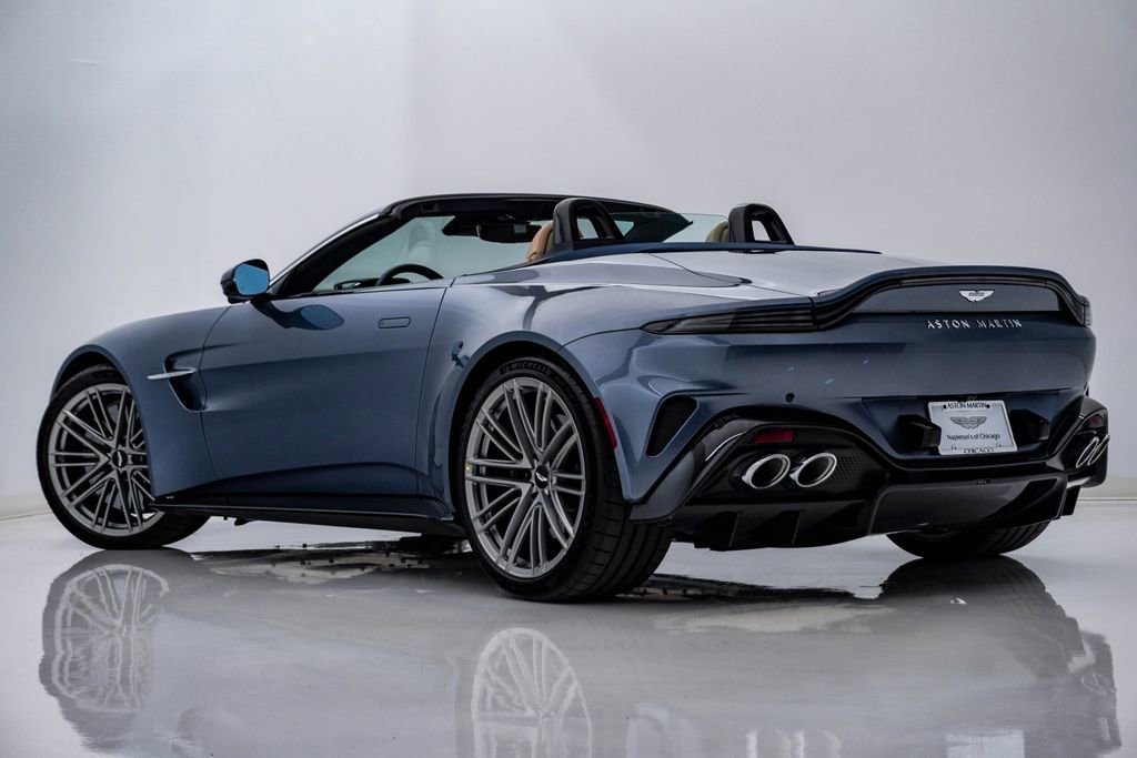 Used 2026 Aston Martin V8 Vantage Roadster RWD image 10