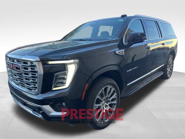 Used 2025 GMC Yukon XL Denali image 12
