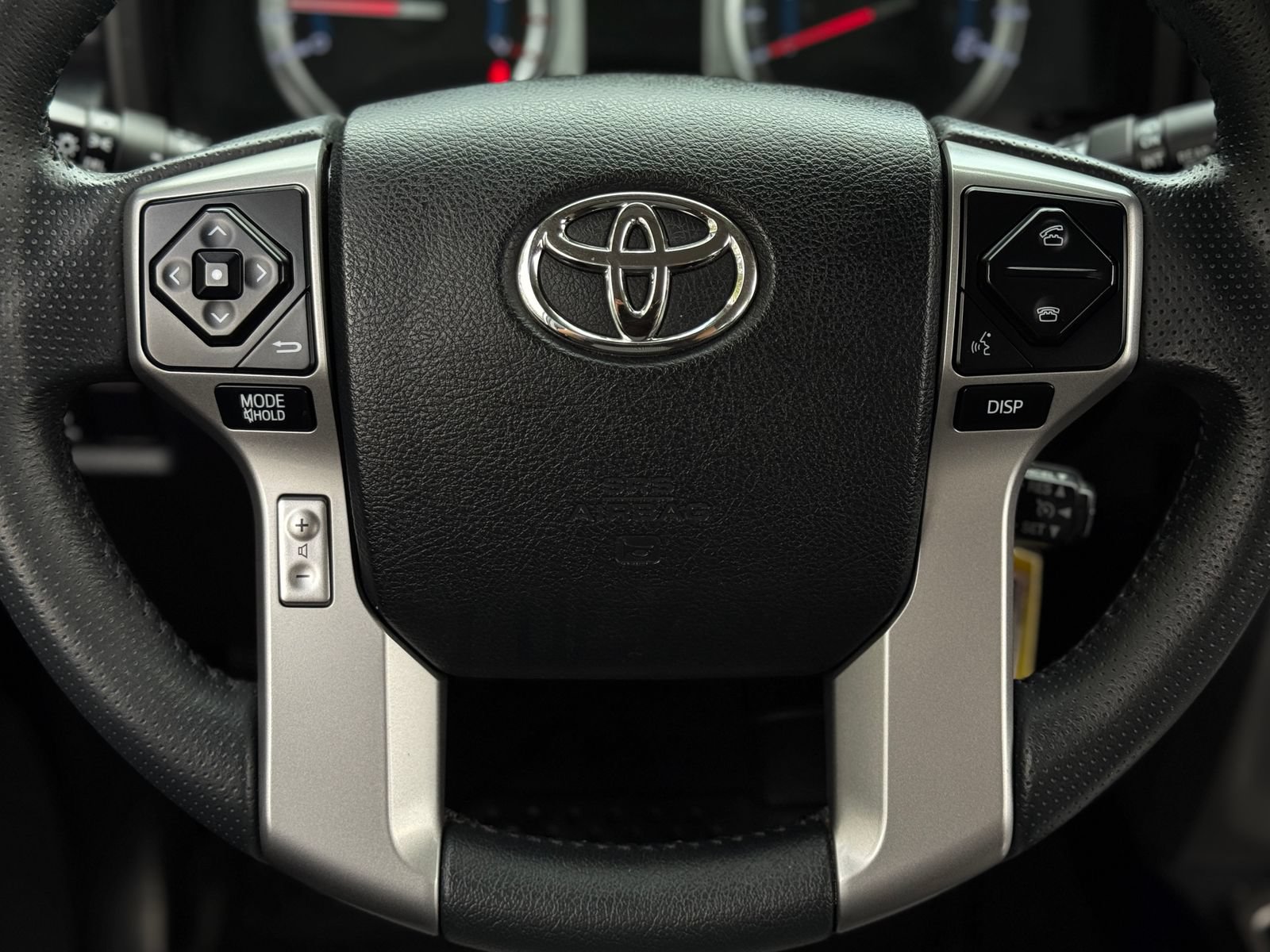Used 2019 Toyota 4Runner SR5 AWD/4WD image 16