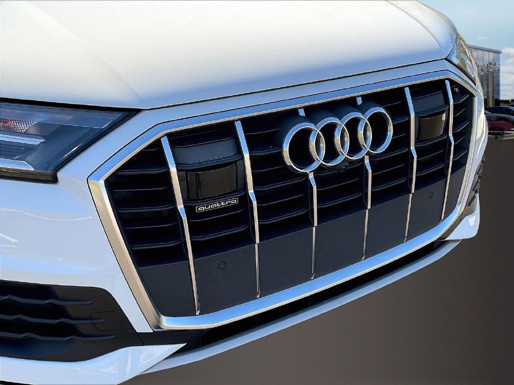 Used 2024 Audi Q7 2.0T Premium w/ Convenience Package AWD/4WD image 35