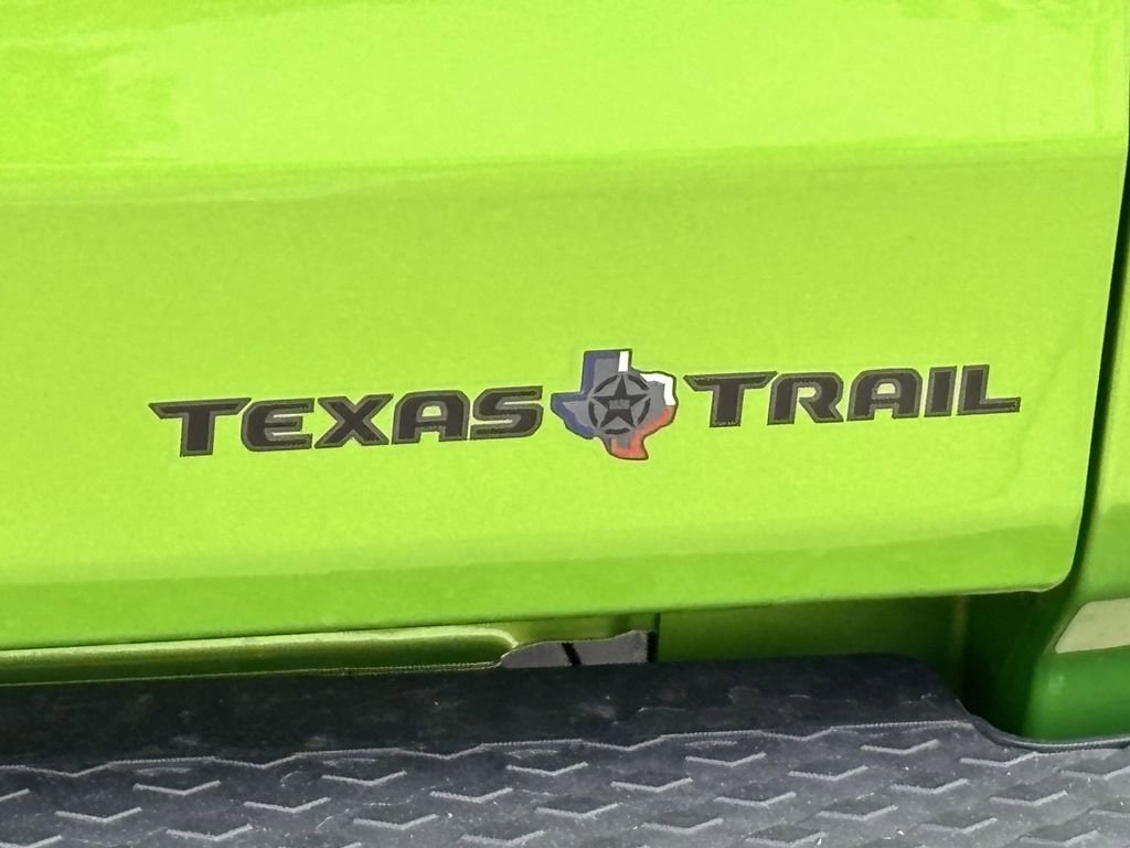 New 2025 Jeep Gladiator Sport image 5