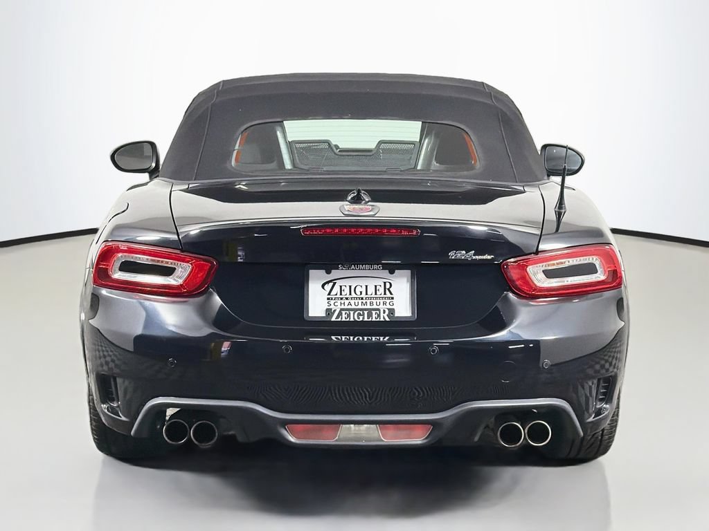 Used 2019 FIAT 124 Spider Abarth w/ Convenience Group RWD image 6