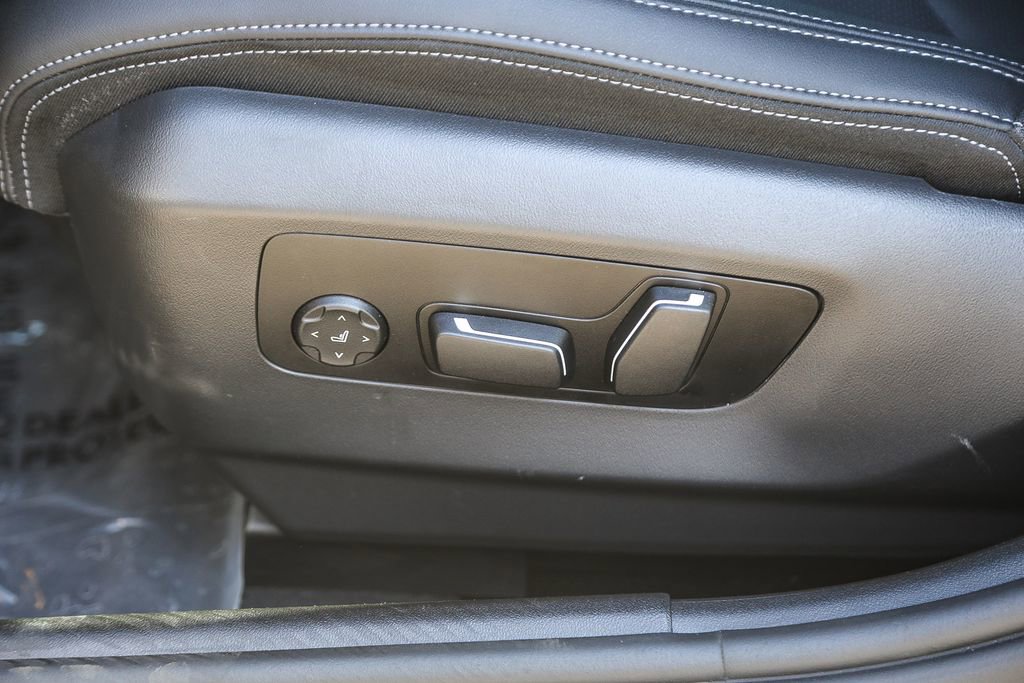 Certified 2025 BMW 530i RWD image 18