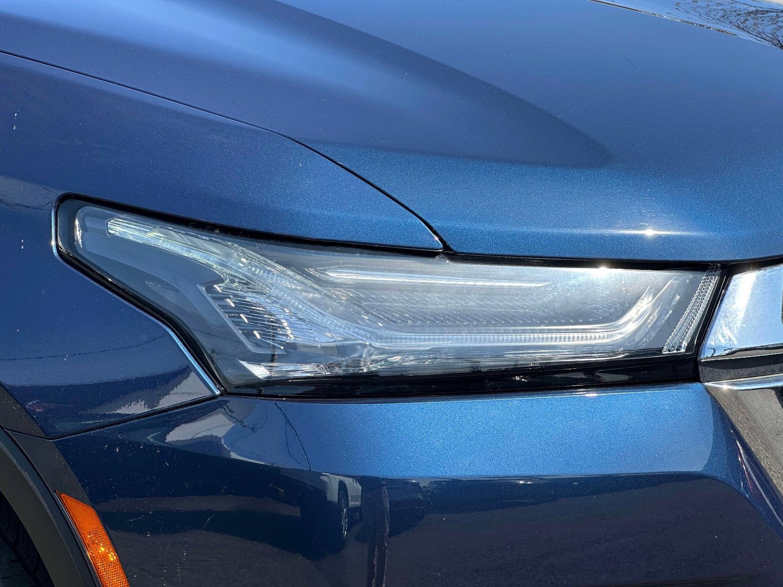 Used 2023 Chevrolet Traverse LT AWD/4WD image 6