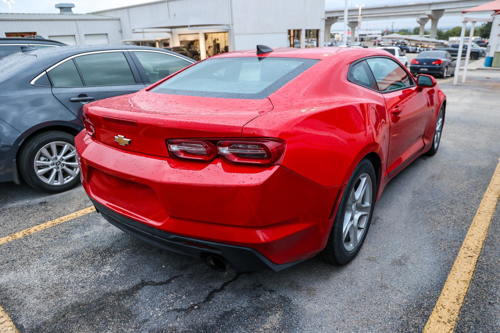 Used 2019 Chevrolet Camaro LT RWD image 8