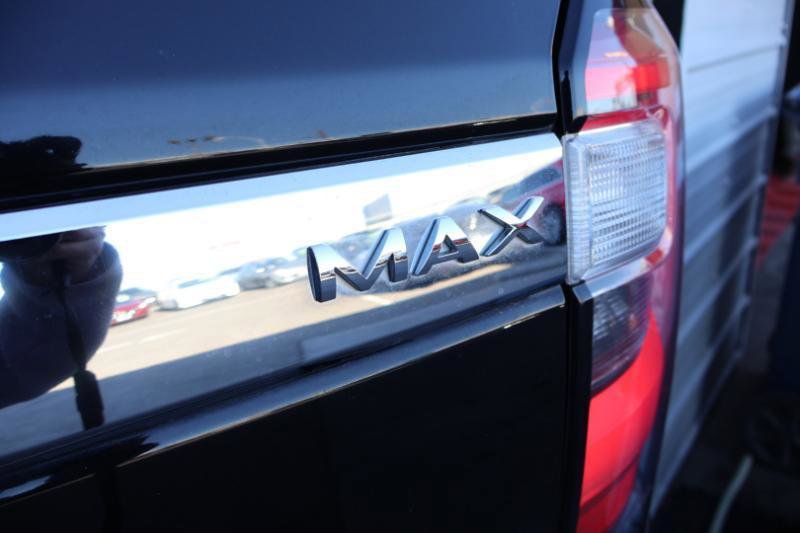 Used 2018 Ford Expedition Max Limited w/ Equipment Group 301A image 10