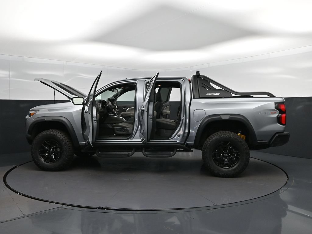 New 2026 Chevrolet Colorado ZR2 w/ Midnight Edition AWD/4WD image 48
