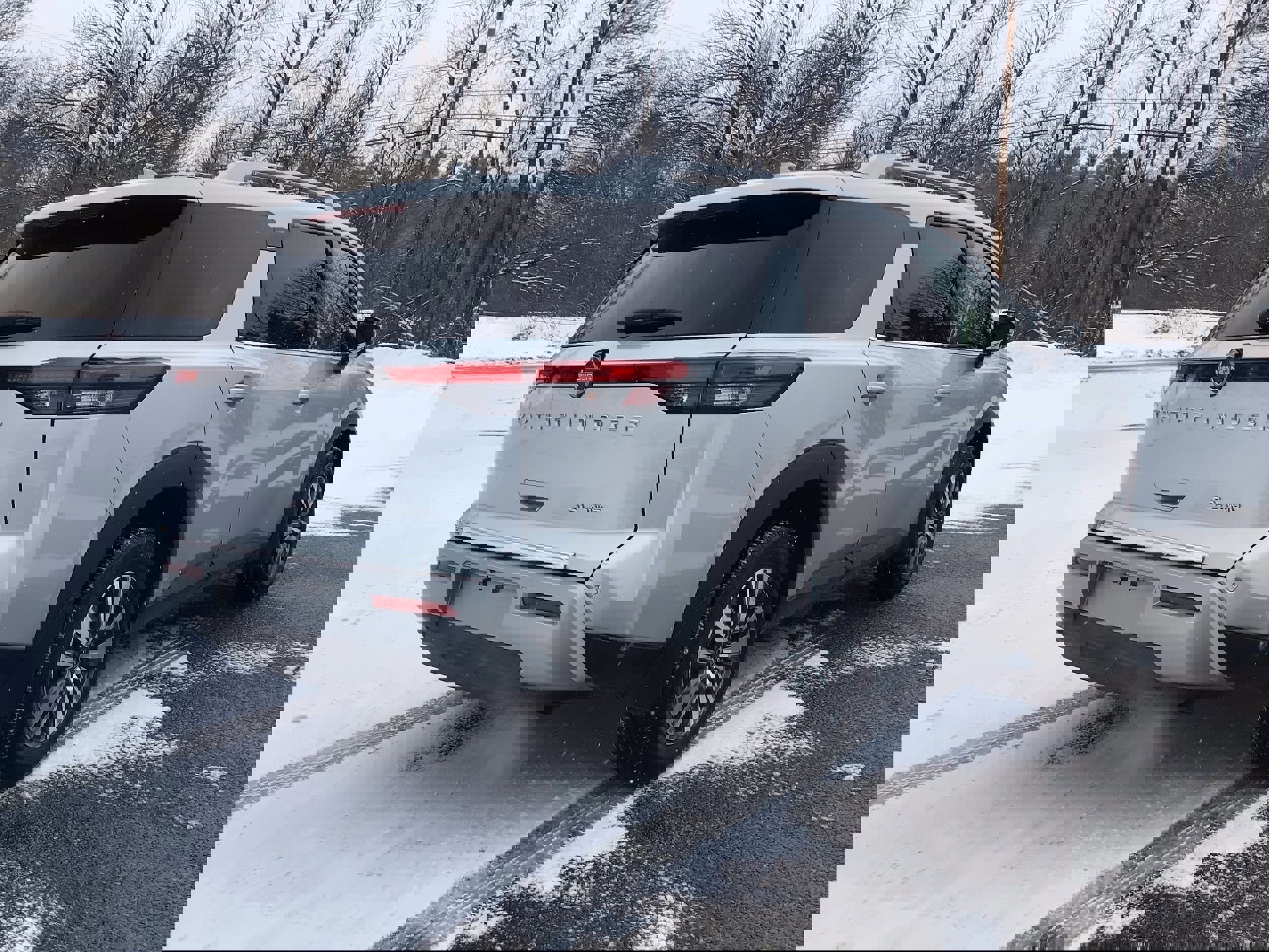 Used 2022 Nissan Pathfinder SL image 7